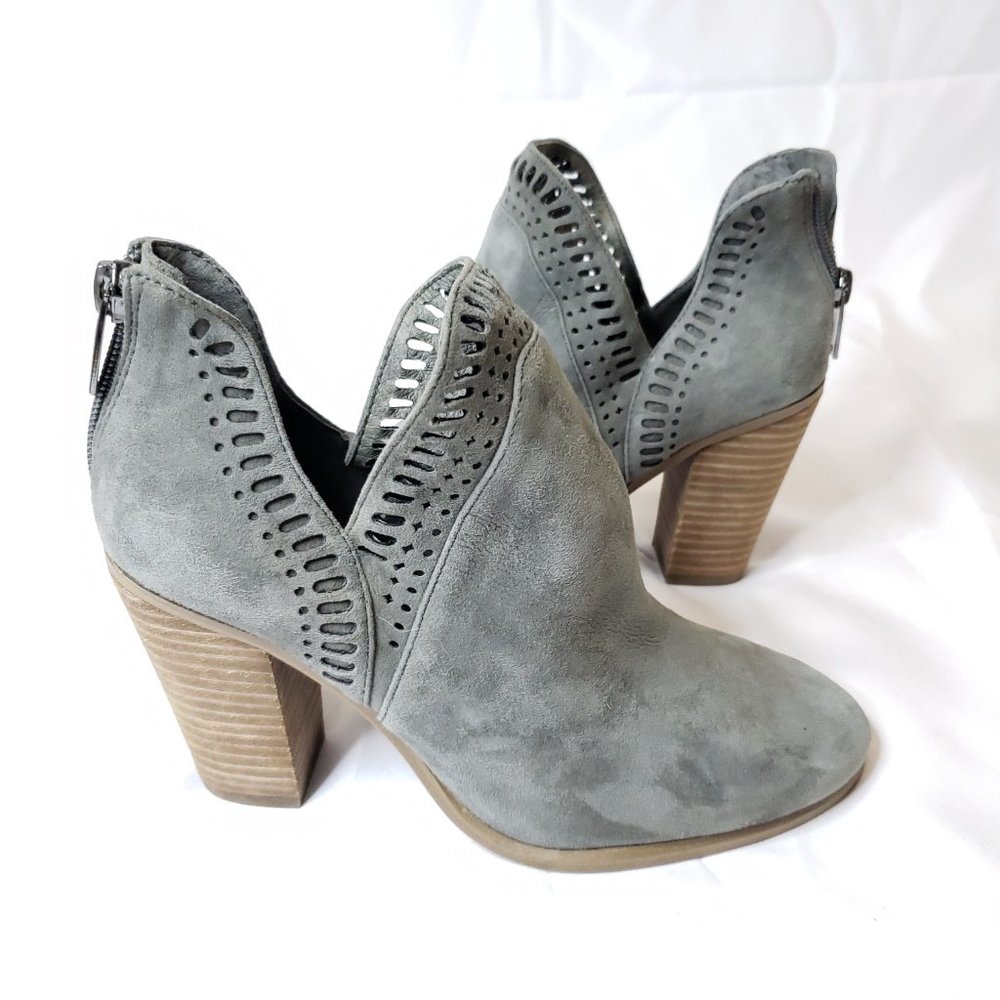 Vince Camuto Fileana Gray Suede Shaft Ankle Booties Size 5.5